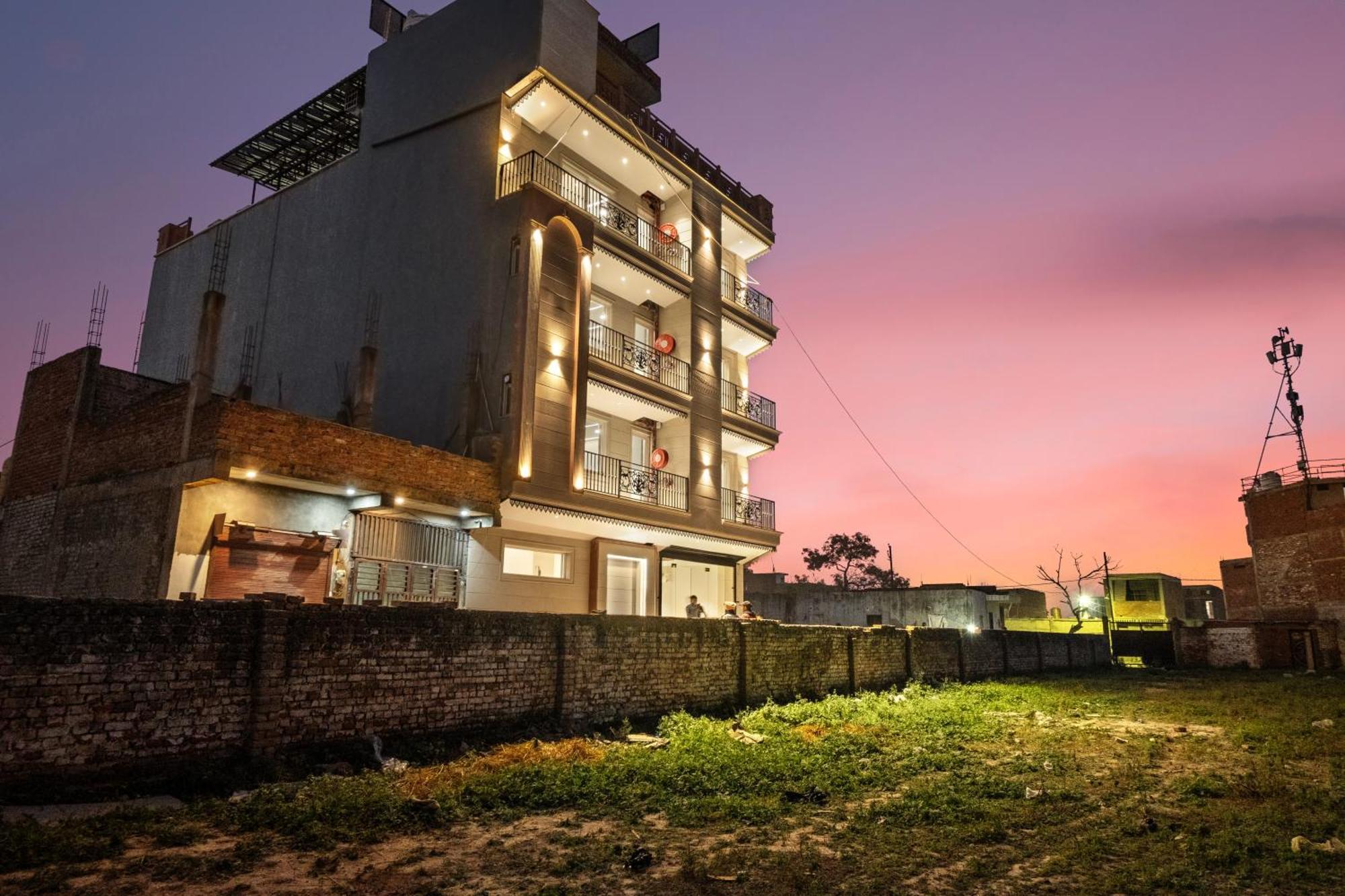 Hari Om Residency 800 Meters From Ram Mandir Ayodhya Hotel Exterior photo