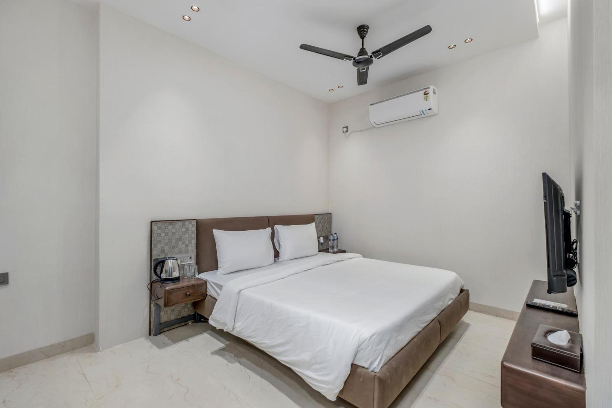 Hari Om Residency 800 Meters From Ram Mandir Ayodhya Hotel Exterior photo